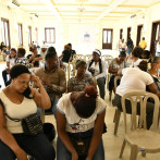 Gobierno entrega recursos a los afectados por explosión