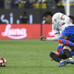 Un atribulado Barcelona enfrenta a un Real Madrid en forma