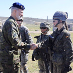 Rey Felipe, un padre orgulloso que visita a la Princesa Leonor durante sus maniobras militares