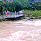 Lluvia destruye puente de Bayacanes otra vez