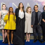 Hijos rebeldes de Angelina Jolie y Brad Pitt se quitan apellido del papá