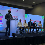 “No le vemos salida fácil al sargazo”, aseguran expertos exponentes en un panel