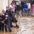 Gobierno español despliega 5,000 militares y duplica el número de policías ante las inundaciones