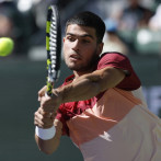 Alcaraz retoma Indian Wells por donde lo había dejado