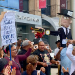 Decenas de ciudadanos de Cotuí protestan contra Barrick Gold