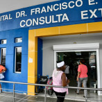 Pacientes de hospitales de la capital muestran inconformidad ante suspensión de labores médicas