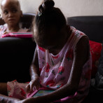 “Piel de Cristal”, la lucha diaria de dos niñas contra una rara enfermedad