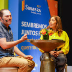 Conferencista mexicano comparte las claves para cultivar la felicidad en la era digital