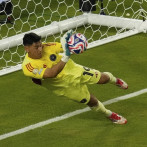 En vez de Messi, otro argentino llamado Ustari brilla en el Mundial de Clubes