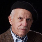 Restos del cineasta Agliberto Meléndez serán expuestos este jueves en la funeraria Blandino