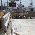 Denuncian lentitud en construcción del paso a desnivel de la 27 de Febrero con Isabel Aguiar