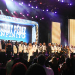 Decenas de artistas honran a Rubby Pérez en un espectáculo que abrazó la IA y los recuerdos