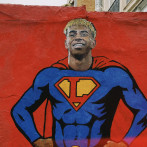 Lamine Yamal, retratado como un superhéroe en Barcelona antes de su 18 cumpleaños