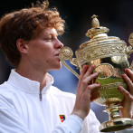 Sinner se venga de Carlos Alcaraz y gana su primer título de Wimbledon