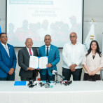 RD recibe certificacion internacional que asegura el larimar propio de Barahona a nivel internacional