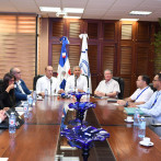 Coraasan envía camiones cisterna a comunidades afectadas por cierre de canales en Santiago