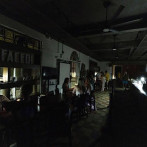 Lluvias de huracán Erin dejan a más de 140,000 personas sin electricidad en Puerto Rico