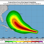 Erin continúa fortaleciéndose; vientos alcanzan los 95 kilómetros por hora