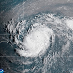 Huracán Erin amenaza en casi toda la costa este estadounidense con peligroso oleaje