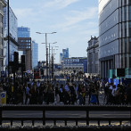 Médicos extranjeros abandonan Reino Unido ante ola de racismo en la sociedad