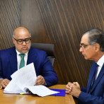 Santiago Hazim rompe silencio y defiende su honradez en Senasa