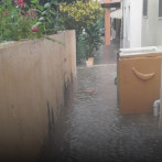 Fuertes lluvias provocan inundaciones en varios sectores de Santiago