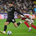 El PSG se impone al Barcelona con gol agónico y Mónaco amarga a Man City en Liga de Campeones