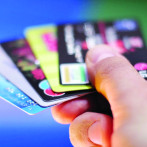 ¿Cómo usan la tarjeta de crédito las instituciones públicas?