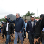 Abinader supervisa funcionamiento de cañada saneada por el Gobierno en Villa Linda-Palmarejo