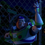 Los personajes de 'Toy Story 5' revolucionan Londres con un adelanto de la película