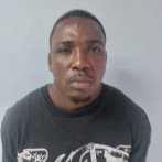 Policía arresta a hombre que recibió más de un millón de pesos por fraude bancario