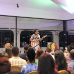 José Duluc: el guardia del arsenal musical de Luis Días en el nuevo refugio cultural de Santiago