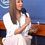 Verónica Batista visita hermanos con discapacidad que viven en extrema pobreza tras publicación de Listín