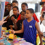 Entregan juguetes por plásticos a niños de comunidades próximas a Paraíso del Este