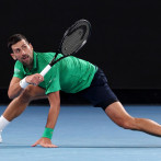 Un imperial Djokovic supera sin sobresaltos su estreno en Australia
