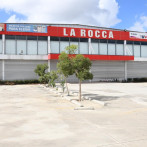 Al menos 13 tiendas chinas permanecen cerradas tras meses de intervención