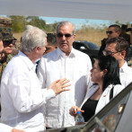 José Antonio Kast y Abinader echan un vistazo al muro fronterizo