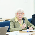 A Milagros Ortiz Bosch le preocupan las declaraciones de diputado sobre cobros a empleados públicos