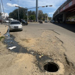 Drenajes sin tapas ponen en peligro a usuarios en Santiago