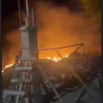 Incendio en el vertedero de Sabana Iglesia, Santiago está 