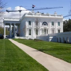 Juez ordena detener construcción de salón de baile en la Casa Blanca