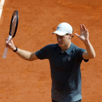 Jannik Sinner, a un triunfo del número uno, espera a Alcaraz