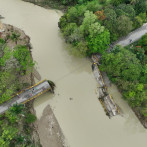 Equipo especializado de Onesvie evalúa daños tras colapso del puente de Camú en Puerto Plata