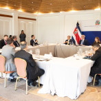 Abinader sostiene encuentro con empresarios de Costa Rica