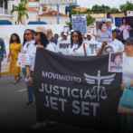 VIDEO: Sobrevivientes y allegados exigen recalificación del caso Jet Set en marcha hacia el Palacio de Justicia
