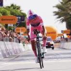 Eulálio desafía pronósticos y mantiene liderato del Giro de Italia
