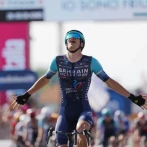 Segaert sorprende con fuga tardía para su 1ra victoria de etapa en Giro de Italia