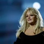 Celebridades lamentan la muerte de Bonnie Tyler