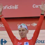 Brennan logra segunda victoria de etapa en la Vuelta, Pogačar sigue al frente