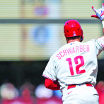 Schwarber batea jonrón 40, Luzardo poncha a 7 y Filis vencen a Marineros